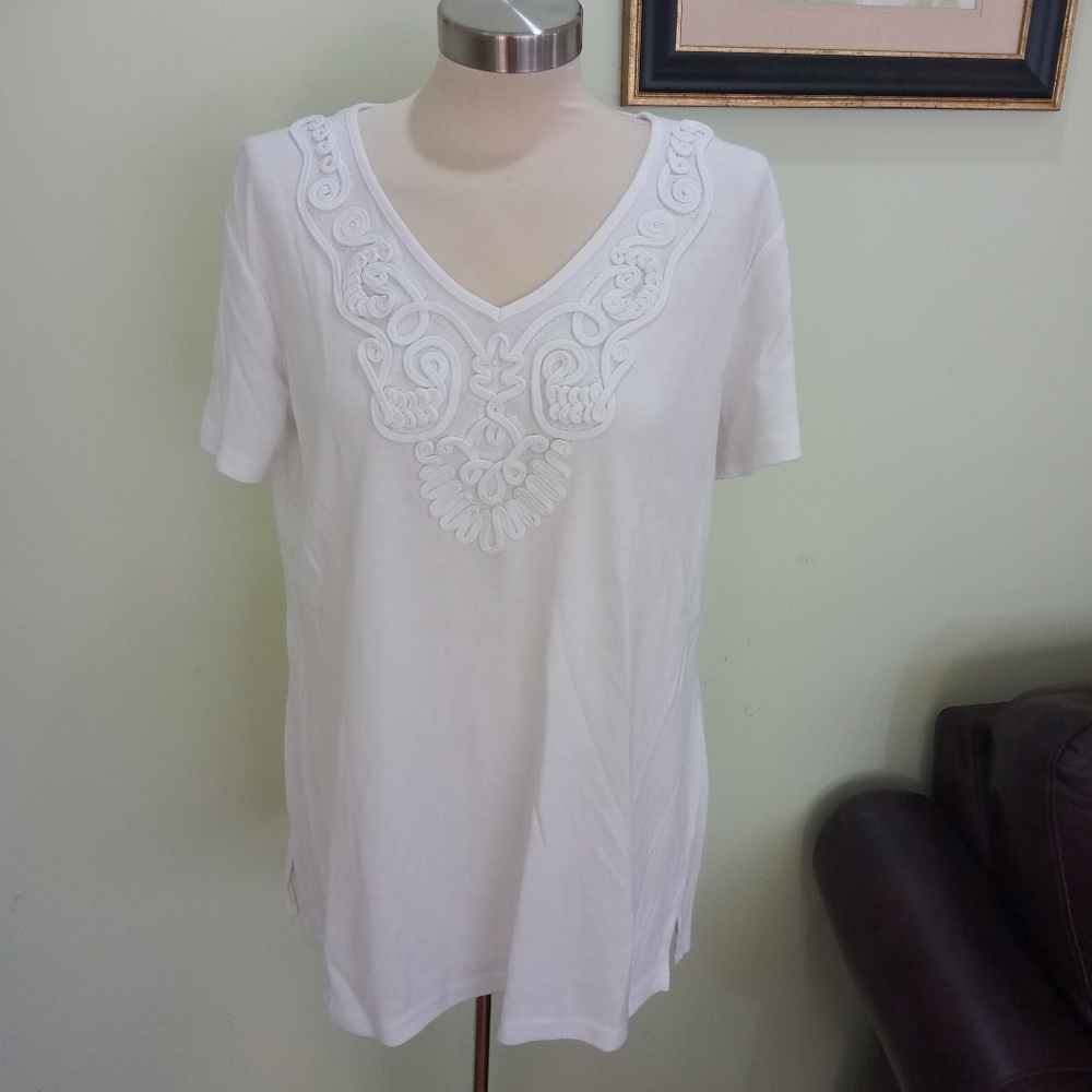 Karen Scott white top with detail